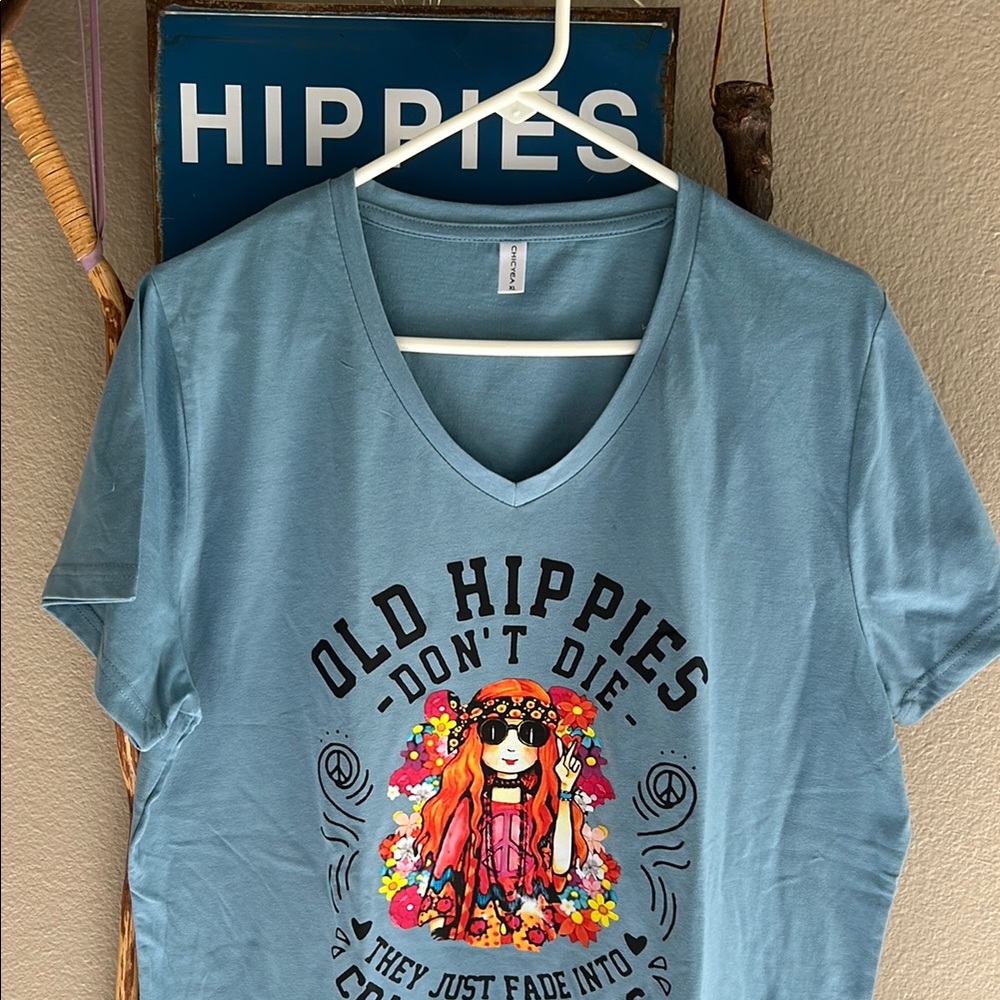 Blue Graphic Tee with Hippie Design Mothers Day new gift NWOT XL BOHO